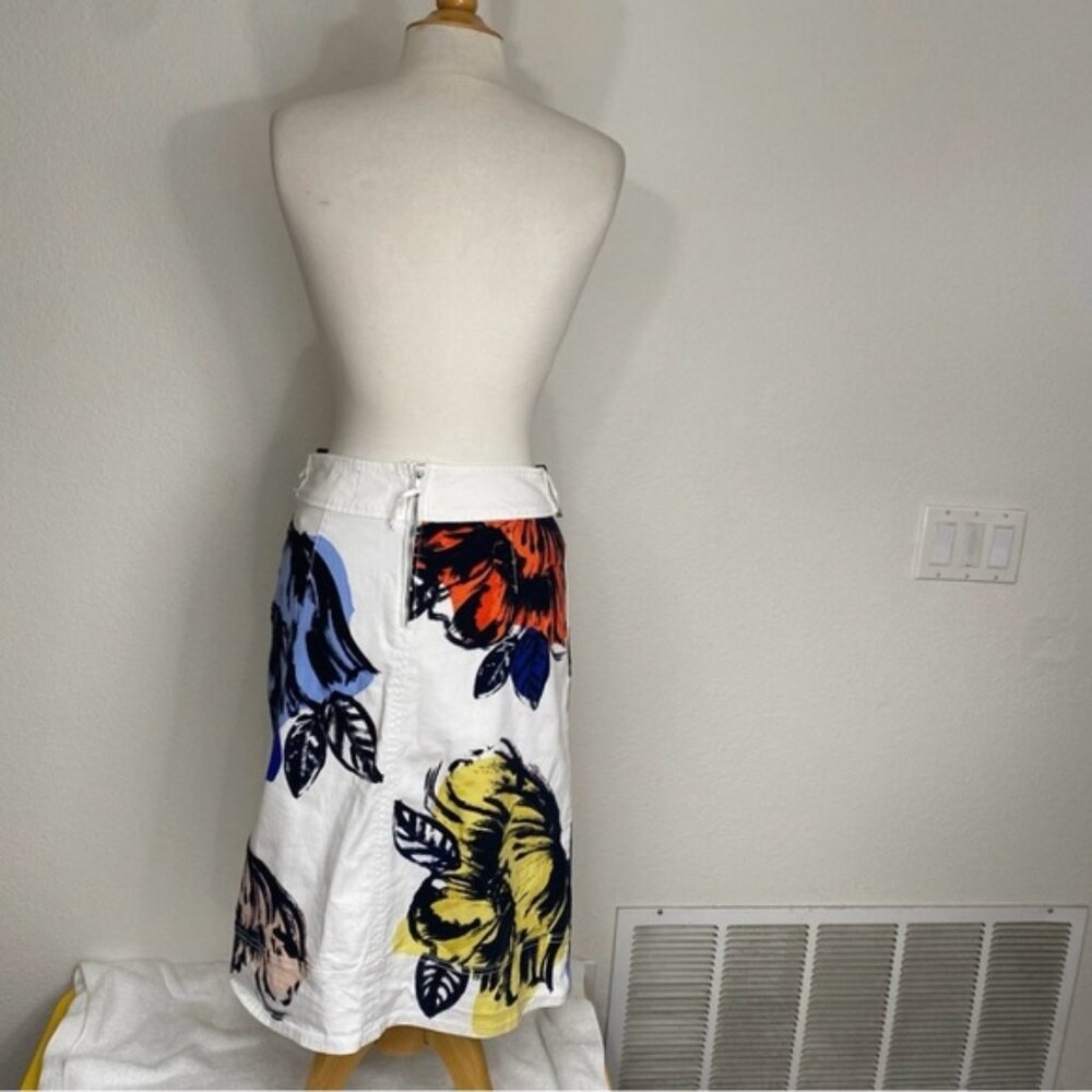 Anthropologie Maeve White Multicolor Watercolor Floral Belt Denim Skirt Size 4 - Picture 5 of 16